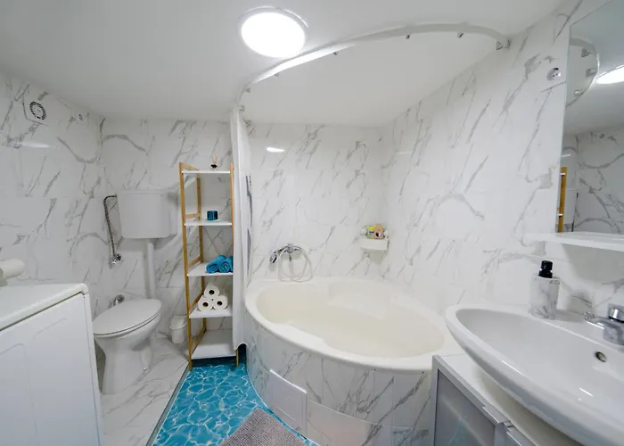 Secret Garden - Free Parking Apartment Budapest