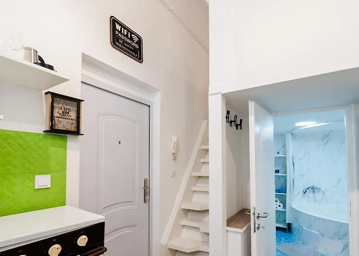 Secret Garden - Free Parking Apartment *